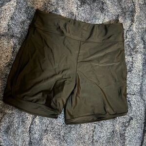 Athletic spandex biker shorts